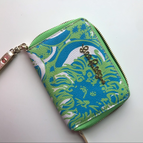 Lilly Pulitzer Handbags - Lily Pulitzer small zip wallet in green & blue
